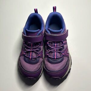 Girls Merrell hiking sneakers size 1.5